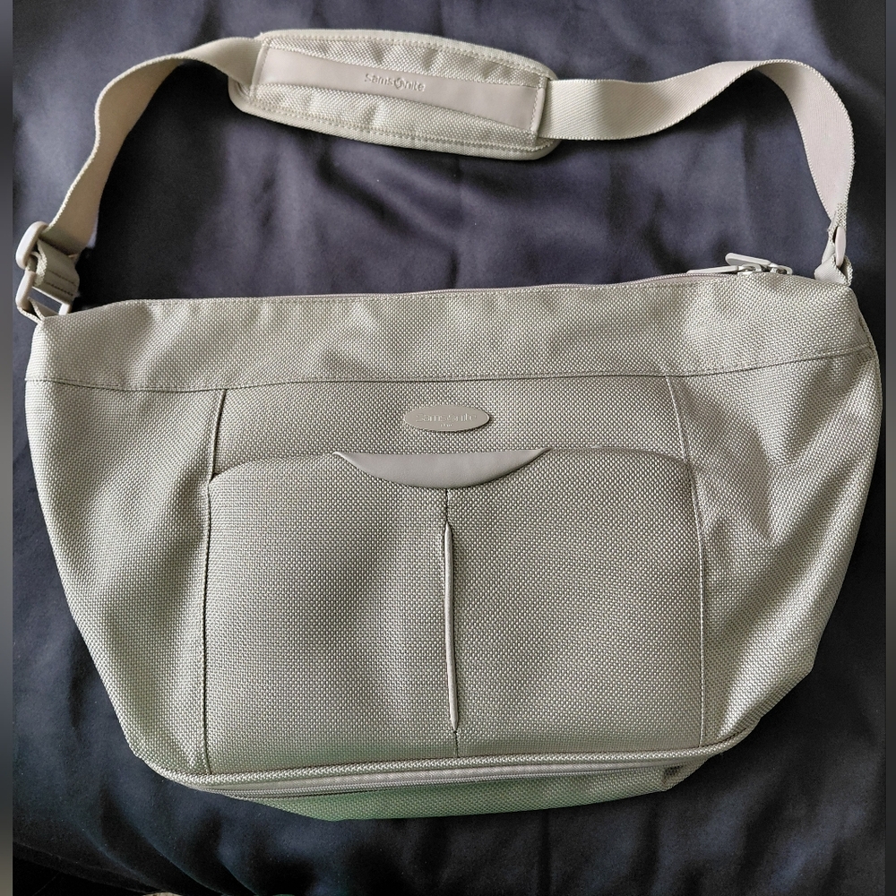 Samsonite Cream Messenger Bag